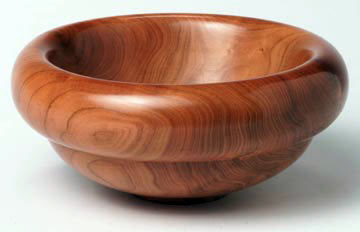 Утварь из абрикоса Утварь из абрикоса