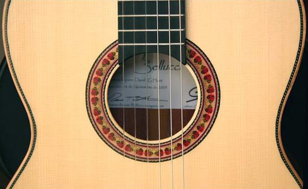 Верхняя дека гитары из ели Верхняя дека гитары из ели