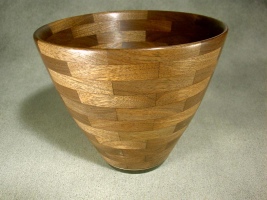 Изделия из ореха черного